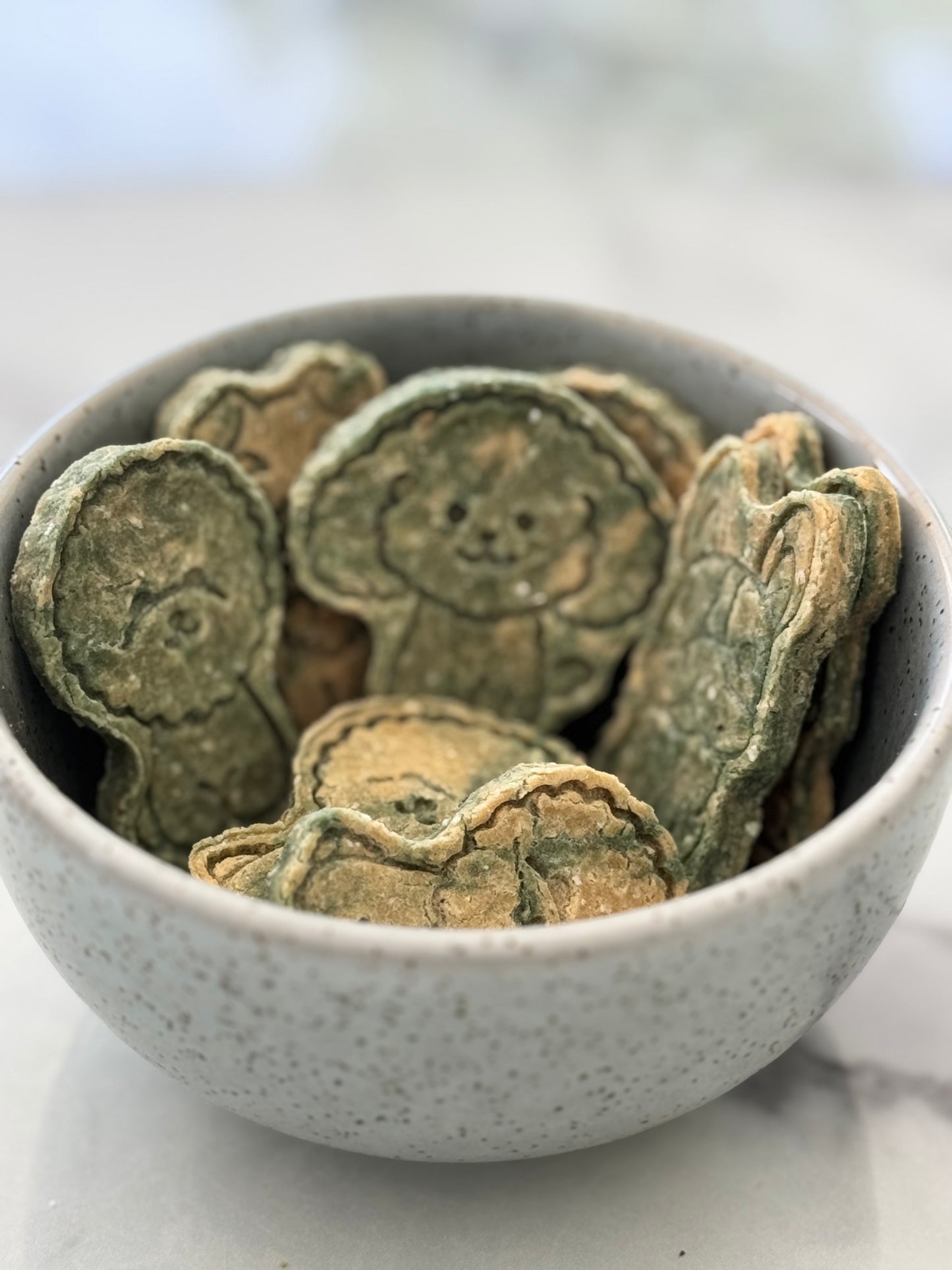 Chicken Spirulina Biscuits with Coconut oil